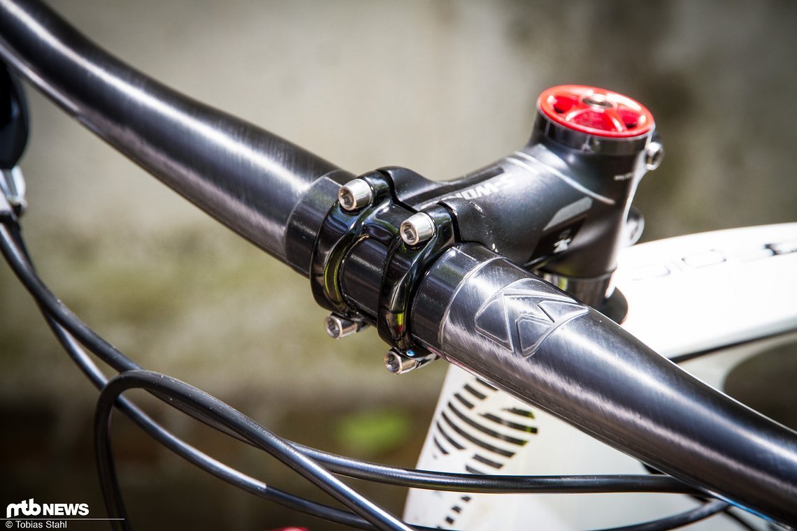 Für den Test haben wir den THEflatbar an einem Specialized S-Works-Vorbau montiert Für den Test haben wir den THEflatbar an einem Specialized S-Works-Vorbau montiert