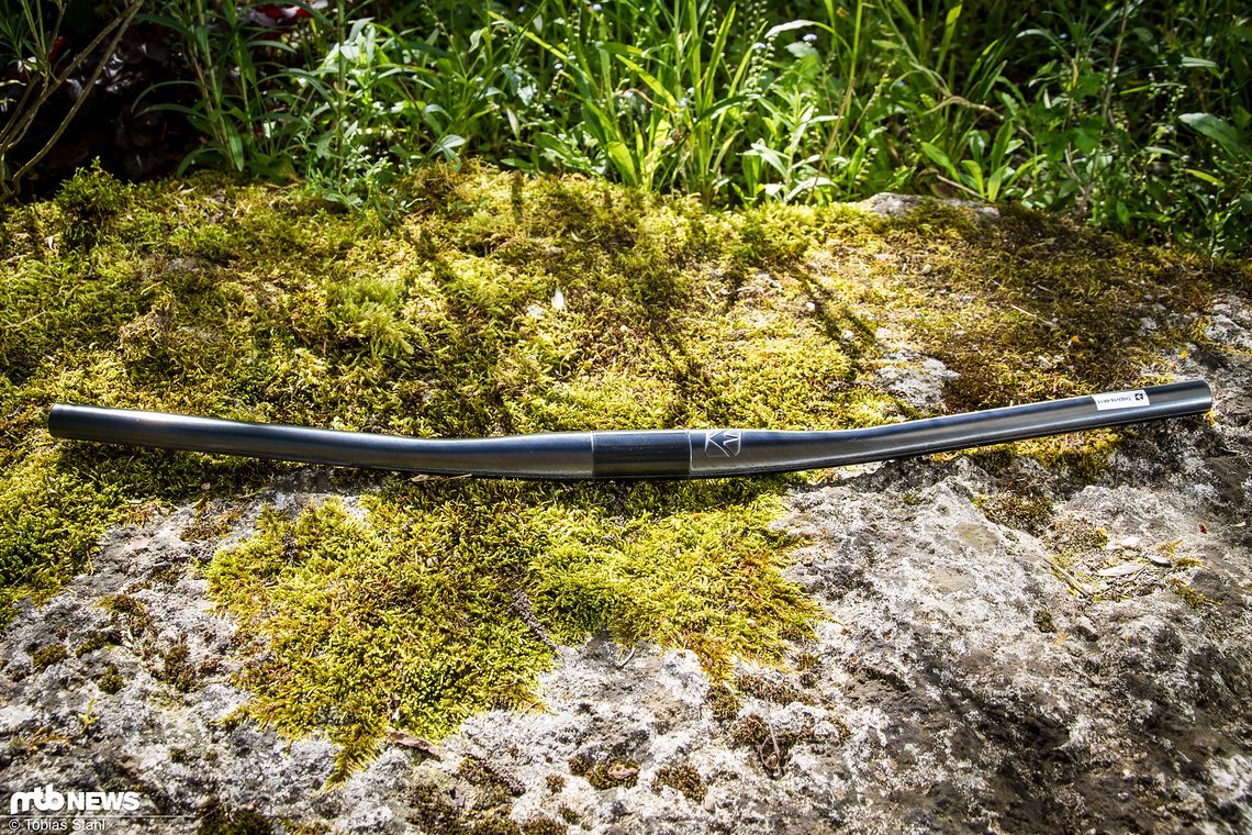 Der bike ahead composites THEflatbar ist in drei verschiedenen Ausführungen erhältlich Der bike ahead composites THEflatbar ist in drei verschiedenen Ausführungen erhältlich
