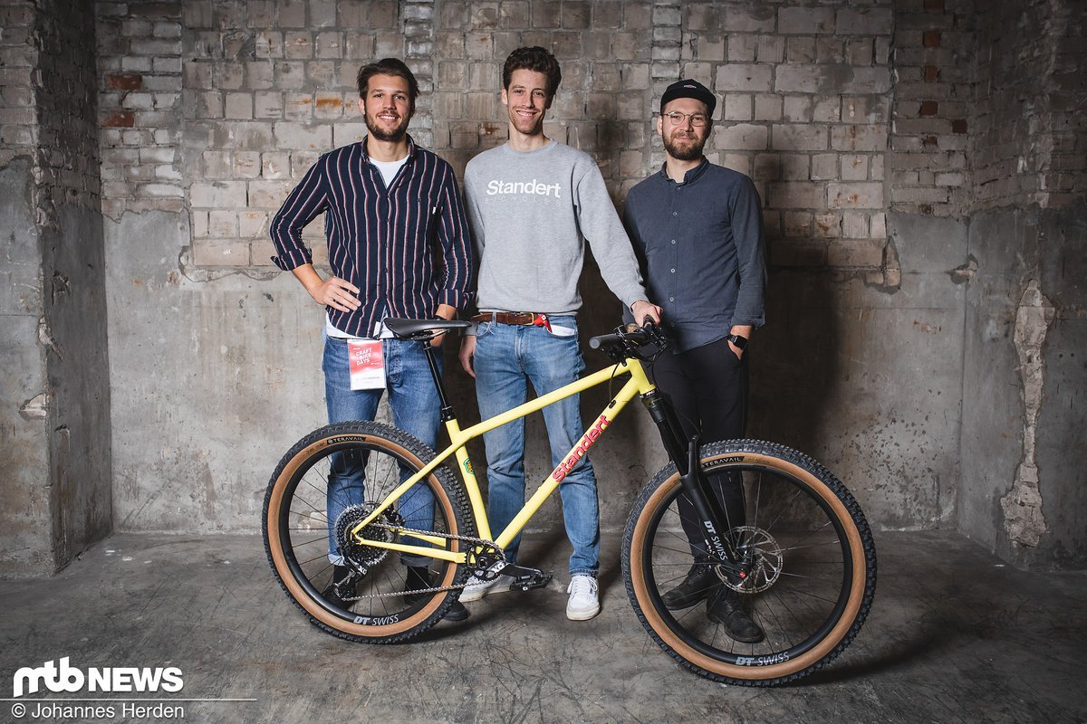 Bei den Craft Bike Days 2019 hatte das Team von Standert aus Berlin mit dem Bügeleisen das erste Mountainbike der jungen Firmenhistorie mit im Gepäck Bei den Craft Bike Days 2019 hatte das Team von Standert aus Berlin mit dem Bügeleisen das erste Mountainbike der jungen Firmenhistorie mit im Gepäck