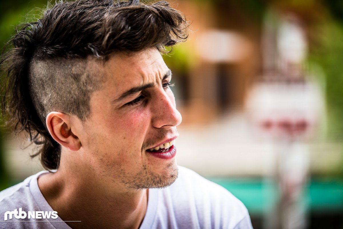 Nach über 10 Jahren auf Santa Cruz wechselt Josh Bryceland zur kommenden Saison den Hauptsponsor Nach über 10 Jahren auf Santa Cruz wechselt Josh Bryceland zur kommenden Saison den Hauptsponsor