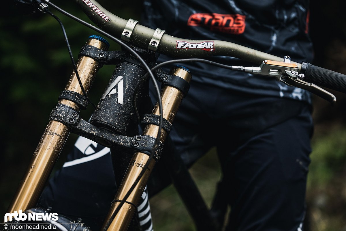 Damit hätte wohl niemand gerechnet: Statt zu einem anderen Team zu wechseln, haben die Athertons kurzerhand ihre eigene Fahrrad-Marke gegründet Damit hätte wohl niemand gerechnet: Statt zu einem anderen Team zu wechseln, haben die Athertons kurzerhand ihre eigene Fahrrad-Marke gegründet