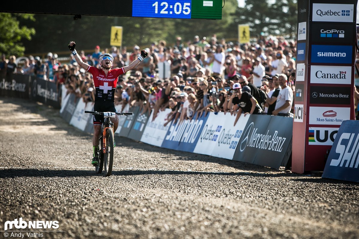 Fast schon kein Geheimtipp mehr: Mathias Flückiger konnte sich im Vorjahr in Mont-Sainte-Anne seinen ersten Weltcuperfolg sichern und ist auch in diesem Jahr einer der wenigen Fahrer, die Schurter Paroli bieten konnten Fast schon kein Geheimtipp mehr: Mathias Flückiger konnte sich im Vorjahr in Mont-Sainte-Anne seinen ersten Weltcuperfolg sichern und ist auch in diesem Jahr einer der wenigen Fahrer, die Schurter Paroli bieten konnten