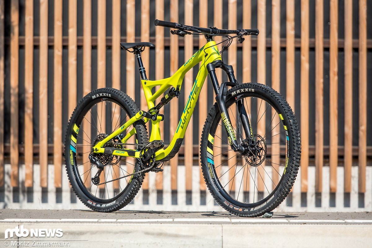Das Whyte S-150C Works kommt mit einem Carbon-Hauptrahmen, rollt auf 29" großen Laufrädern und bietet 150 mm Federweg an Front und Heck Das Whyte S-150C Works kommt mit einem Carbon-Hauptrahmen, rollt auf 29" großen Laufrädern und bietet 150 mm Federweg an Front und Heck