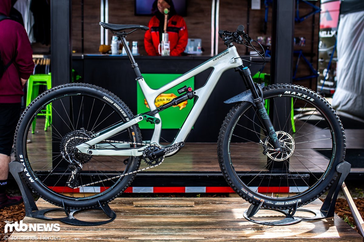 Immer noch schön: Das Cannondale Habit, ausgestellt am Stand der US-Amerikaner Immer noch schön: Das Cannondale Habit, ausgestellt am Stand der US-Amerikaner