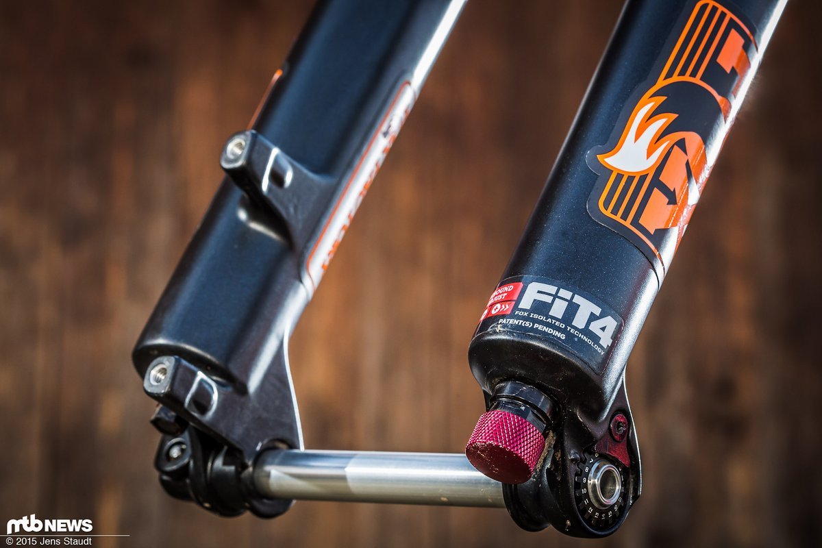Die Fox FIT4 Dämpfungskartusche soll mit einer verbesserten Zug- und Druckstufe eine deutliche Verbesserung der Fahrleistungen ermöglichen Die Fox FIT4 Dämpfungskartusche soll mit einer verbesserten Zug- und Druckstufe eine deutliche Verbesserung der Fahrleistungen ermöglichen