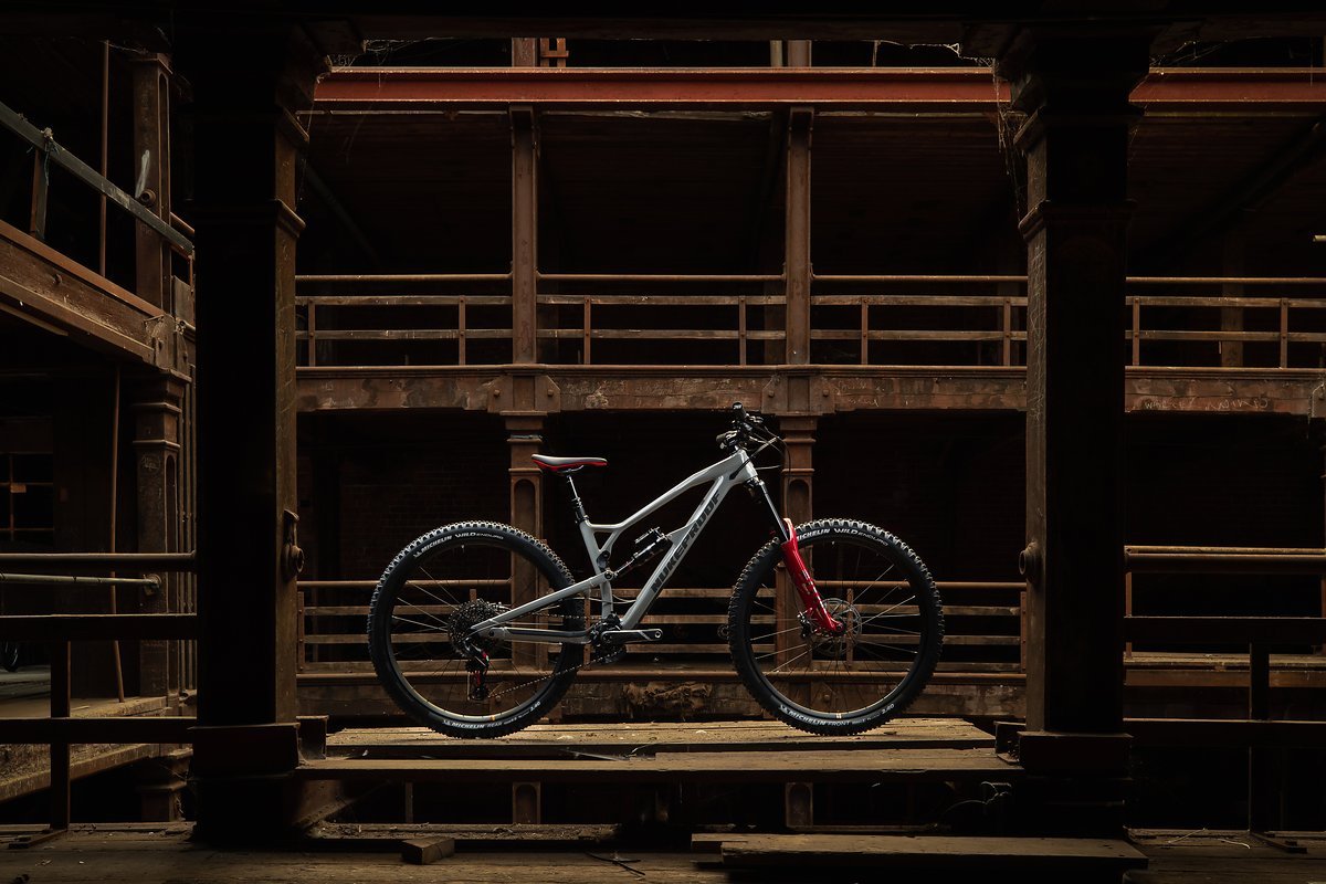Sam Hill hat bereits bewiesen, dass das neue Nukeproof Mega 290c ein ziemlich flottes Rad ist Sam Hill hat bereits bewiesen, dass das neue Nukeproof Mega 290c ein ziemlich flottes Rad ist