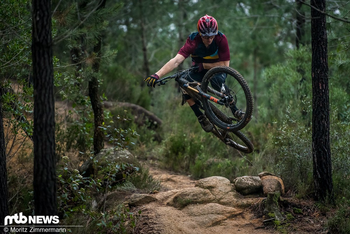 Wir sind die SRAM Code RSC-Bremse im Verlauf der vergangenen Saison sowohl im Enduro- als auch im Downhill-Einsatz gefahren Wir sind die SRAM Code RSC-Bremse im Verlauf der vergangenen Saison sowohl im Enduro- als auch im Downhill-Einsatz gefahren