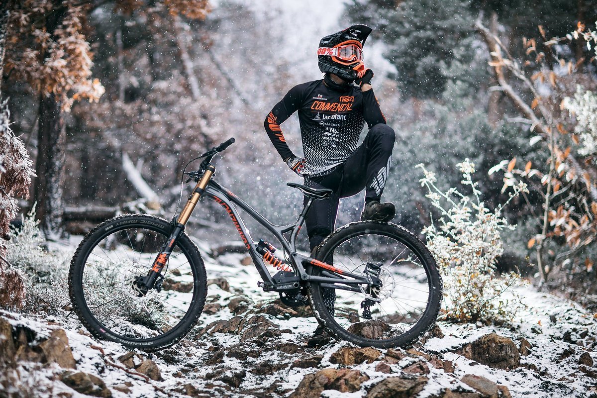 In der abgeschlossenen Saison wurde der 29er-Prototyp von Commençal fleißig im Downhill World Cup getestet In der abgeschlossenen Saison wurde der 29er-Prototyp von Commençal fleißig im Downhill World Cup getestet