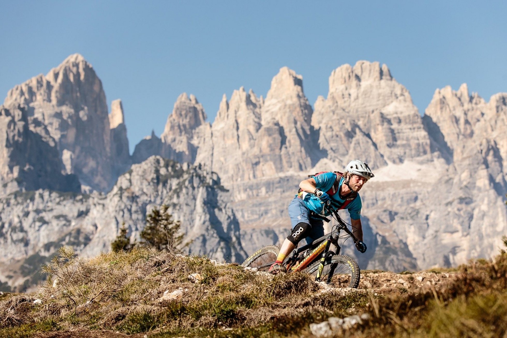 Foto Trails Mit Traumkulisse Der Brenta Dolomiten Im