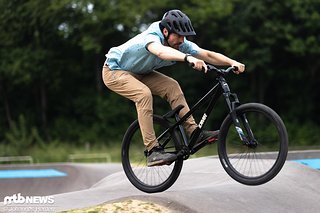Das DMR Rhythm lässt sich spielerisch über Wellen pushen. Das DMR Rhythm lässt sich spielerisch über Wellen pushen.