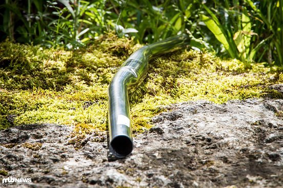 Der bike ahead composites THEflatbar hat einen Upsweep von 0° Der bike ahead composites THEflatbar hat einen Upsweep von 0°