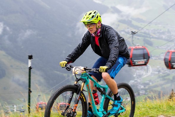 Erste Ausfahrt direkt beim Marathon Erste Ausfahrt direkt beim Marathon