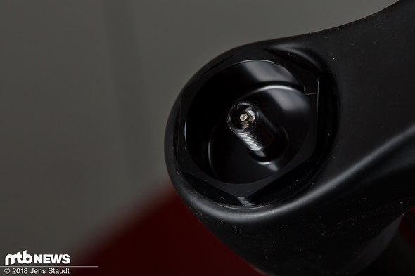 Größtenteils bedient man sich an bewährter Technik aus dem Hause FOX Größtenteils bedient man sich an bewährter Technik aus dem Hause FOX