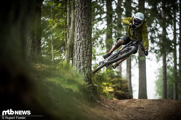 Zum Launch der neuen Öhlins-Federelemente sind wir nach Schweden gereist Zum Launch der neuen Öhlins-Federelemente sind wir nach Schweden gereist