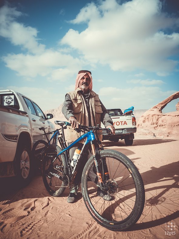 Tausche Kamel gegen Carbon-Bike Tausche Kamel gegen Carbon-Bike