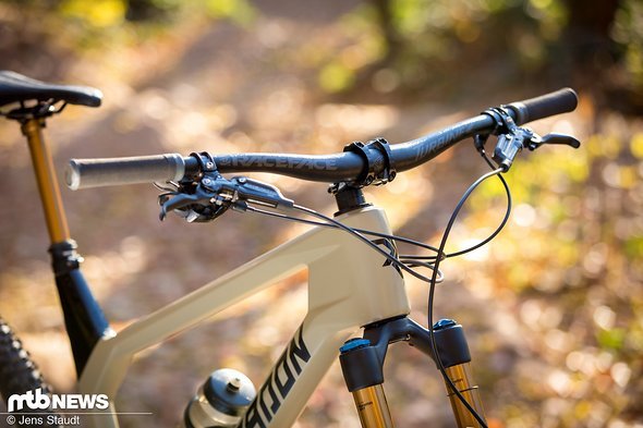 RaceFace stellt das Cockpit RaceFace stellt das Cockpit