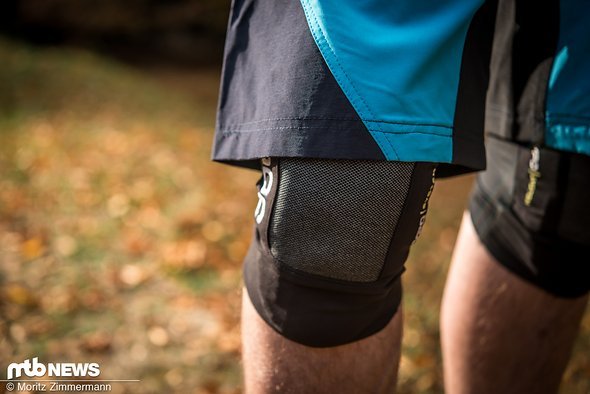 Knieschoner passen problemlos unter die dirtlej Trailscout Half & Half Knieschoner passen problemlos unter die dirtlej Trailscout Half & Half