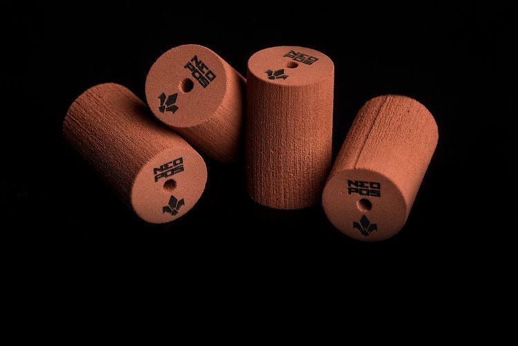 Bei Formula Neopos handelt es sich um neuartige Volumenspacer für Luftfedergabeln Bei Formula Neopos handelt es sich um neuartige Volumenspacer für Luftfedergabeln