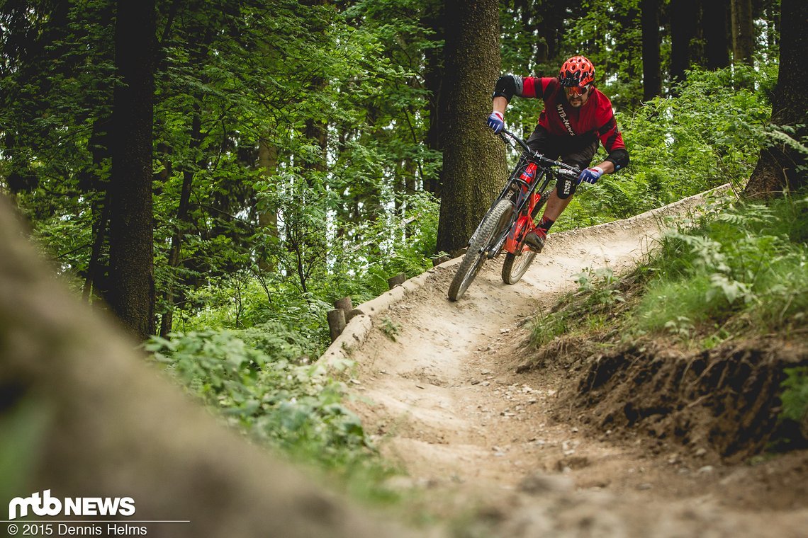 Mit dem Bell Super 2 im Bikepark Winterberg