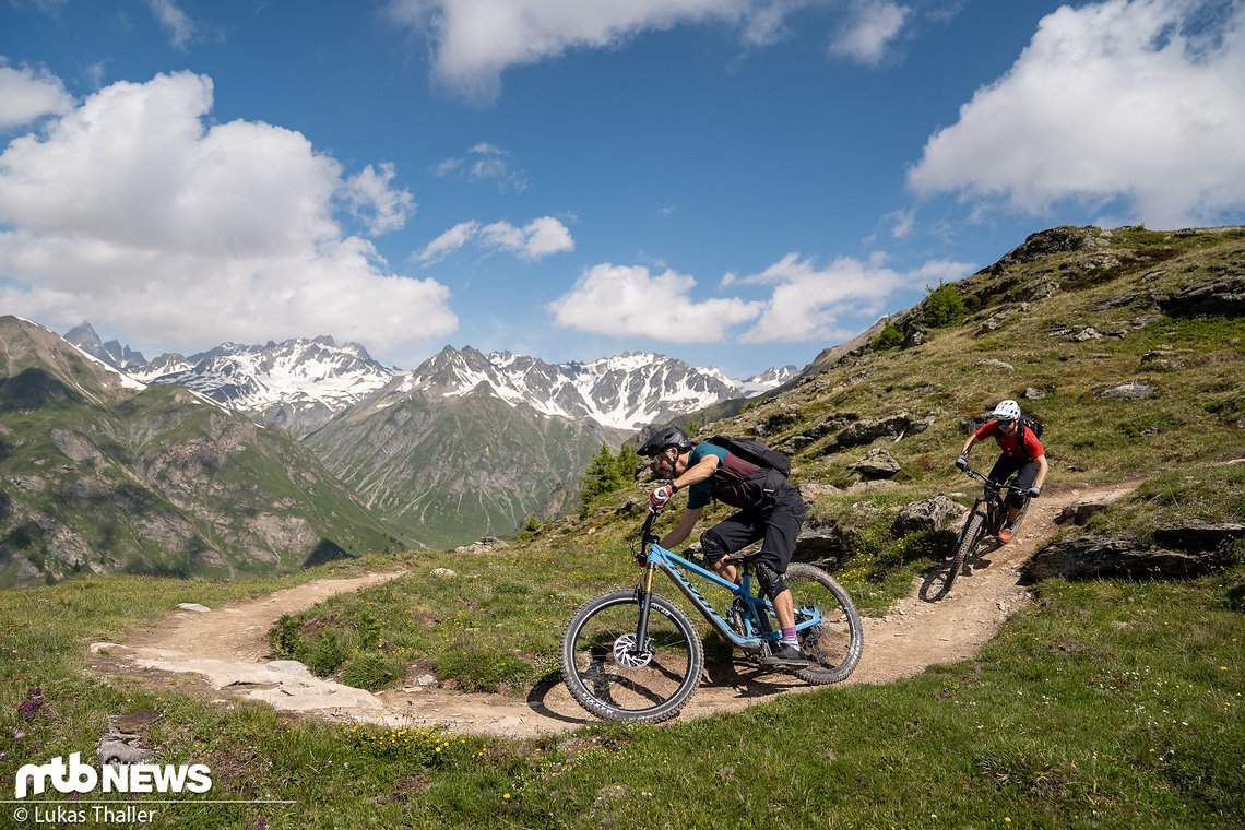 Mit Vollgas fliegen wir dem Kaiserschmarrn auf der Alp Laret entgegen.