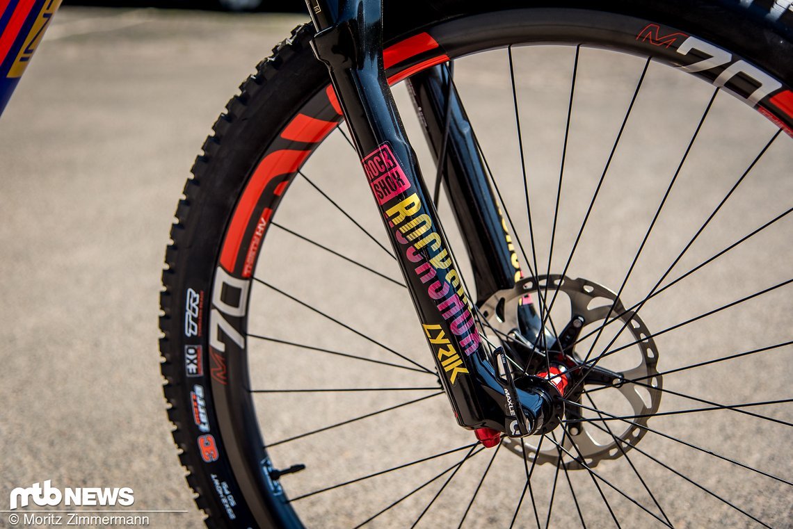 Das Fahrwerk kommt aus dem Hause RockShox