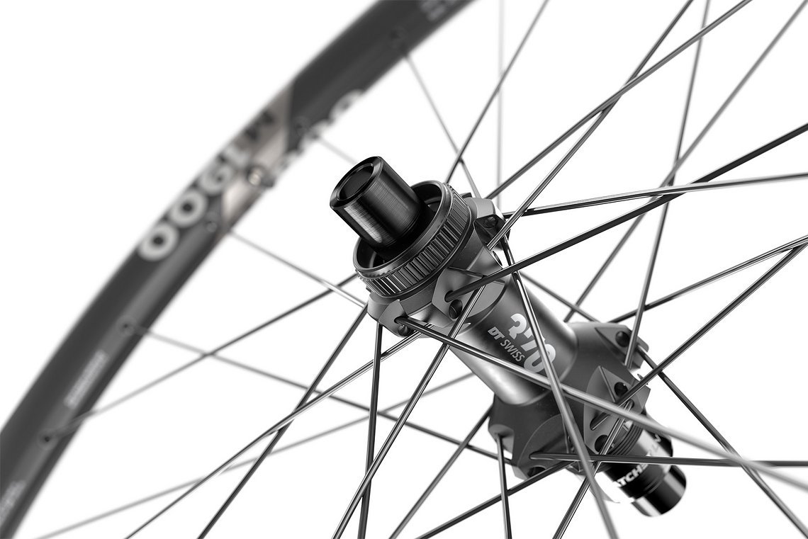 Centerlock