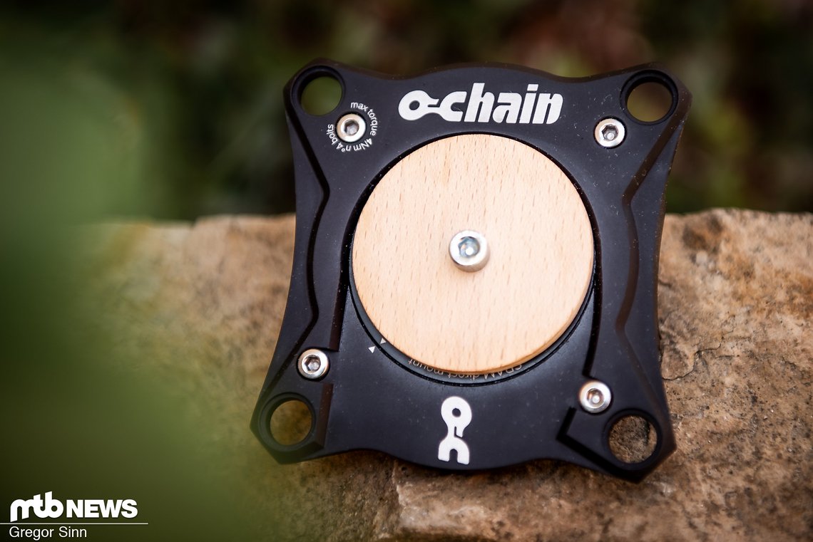 Das Ochain ist in Schwarz oder Silber für übliche Kurbel-Standards erhältlich