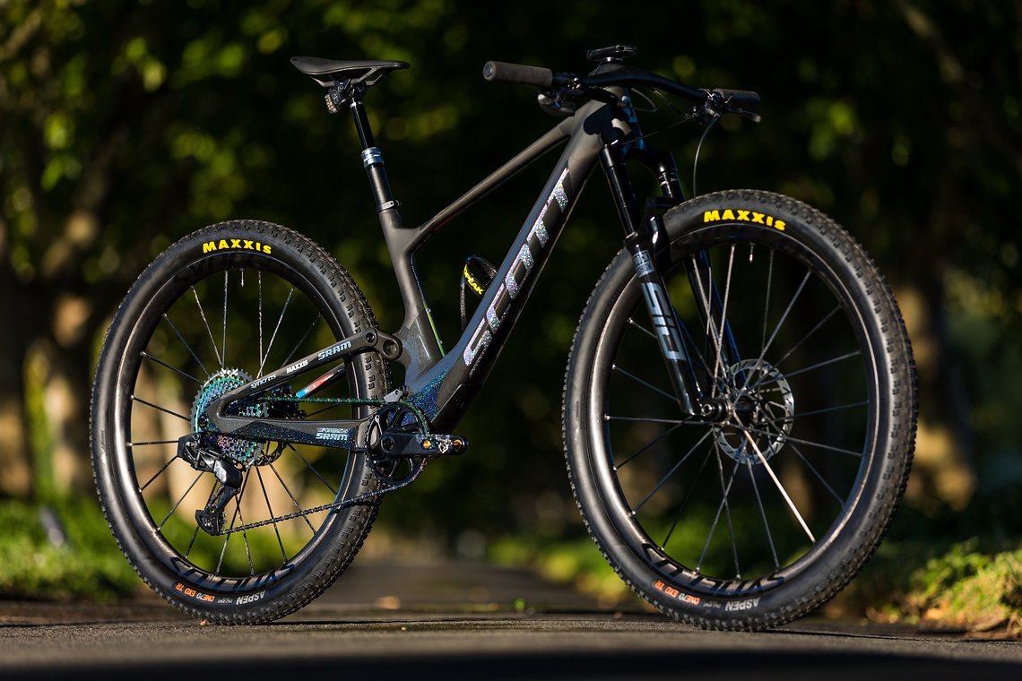 SCOTT-SRAM Spark WorldChamp by raindeduponmedia 909A4627909A463902
