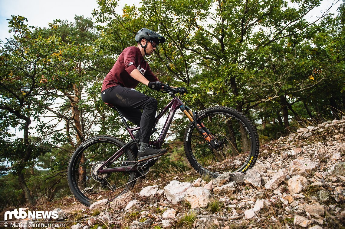 Bergauf macht das Orbea Occam LT eine hervorragende Figur und begeistert mit seiner Spritzigkeit.