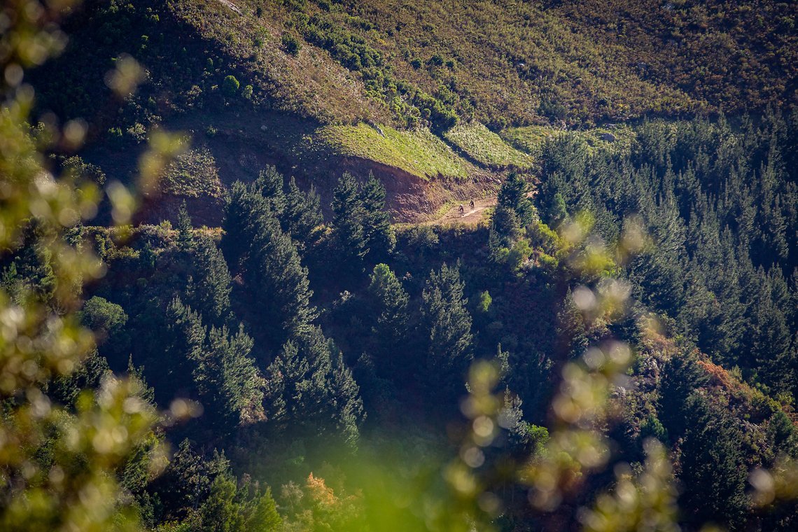 Riders during stage 1 of the 2022 Absa Cape Epic Mountain Bike stage race from Lourensford Wine Estate to Lourensford Wine Estate, South Africa on the 21st March 2022. Photo by Nick Muzik/Cape Epic
PLEASE ENSURE THE APPROPRIATE CREDIT IS GIVEN TO THE