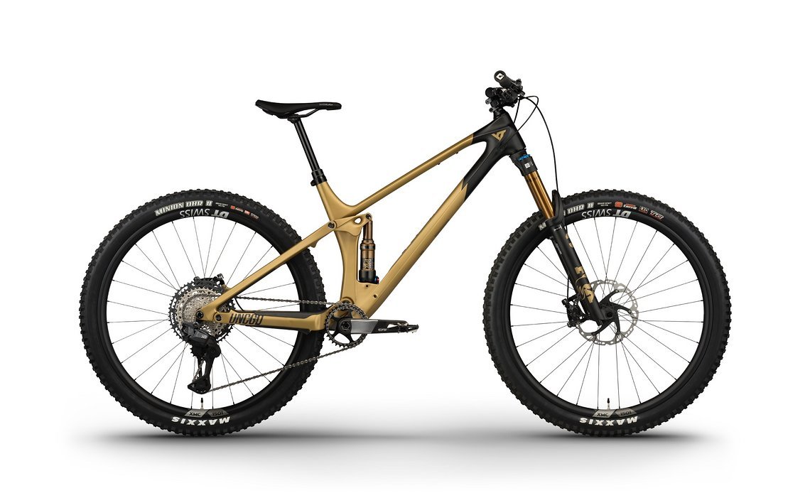 IZZO-29-CF-Core4-CraneGold Side