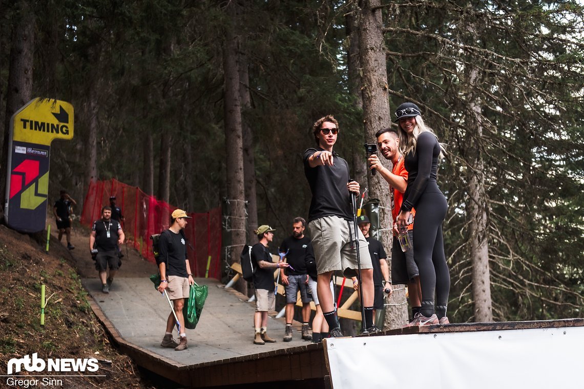 Der Award für das figurbetonteste Outfit des Tages geht zweifelsohne an die Canyon-Juniorin Aletha Ostgaard.