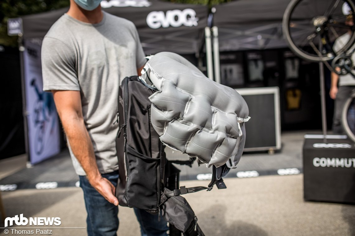 Evoc COMMUTE A.I.R
