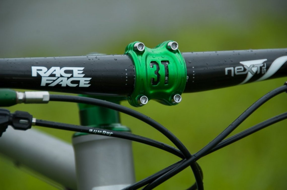 3T-Vorbau und RaceFacee Next SL Lenker