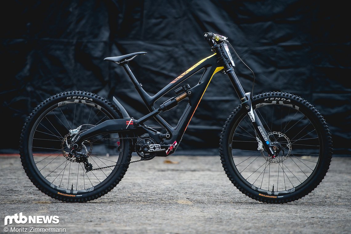 Das Bike konnte bereits seit einigen Monaten im World Cup beobachtet werden und stand schon mehrfach auf dem Podium