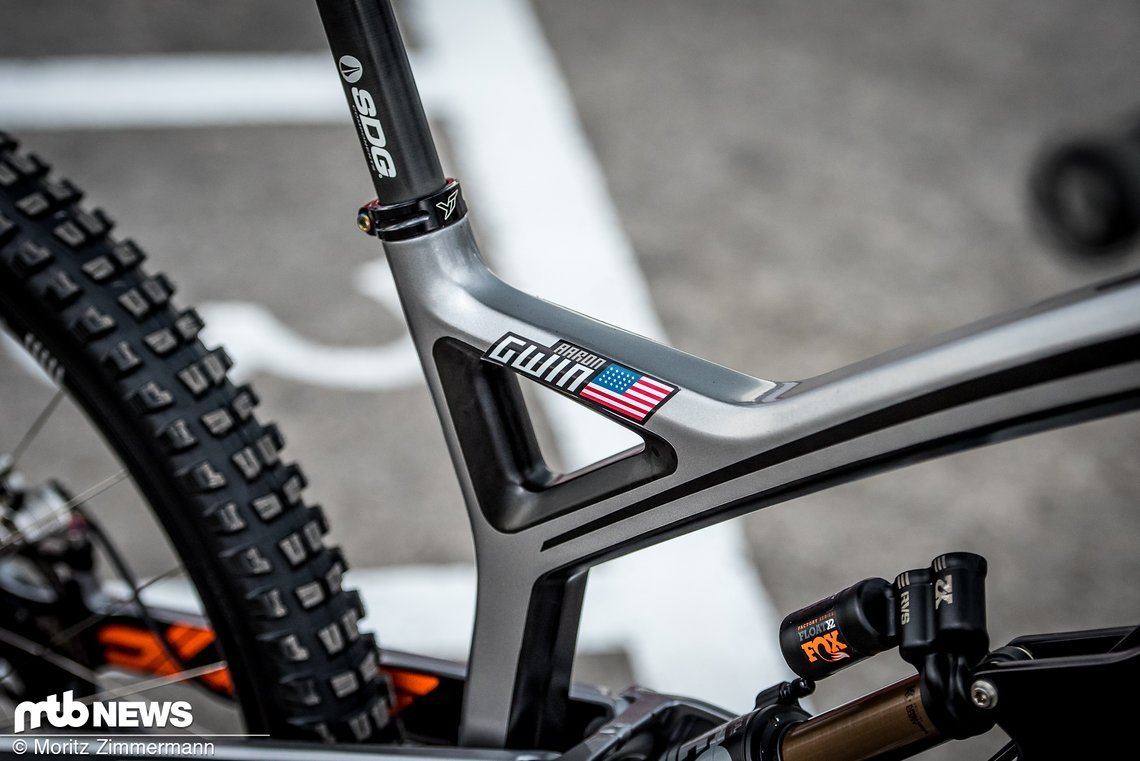 bike-check-aaron-gwin-3258