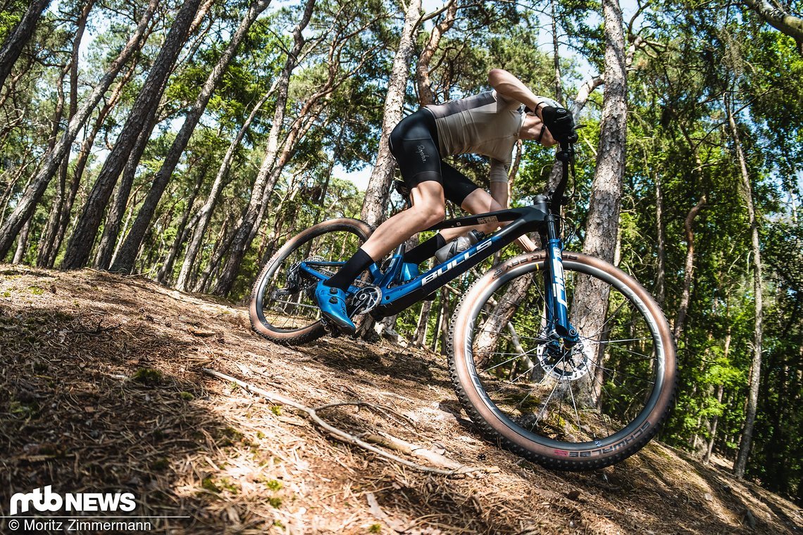 Auf dem Trail kommt ordentlich Fahrspaß auf und jede Kurve ist ein Genuss.
