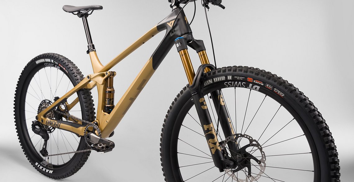 Die vielen neuen Bikeparts-Vorstellungen in 2025 scheinen YT dazu bewogen haben, ein Komponentenfeuerwerk an dem bewährten Trailräuber zu zünden.