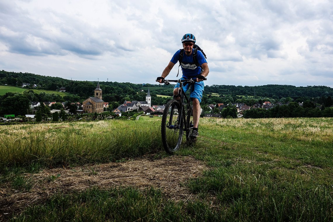 Das Julie Racing Design Custom-Bike auf Ausfahrt