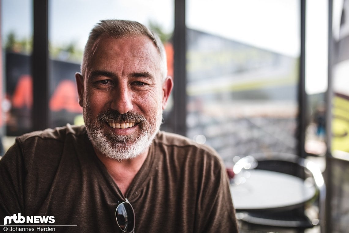 … Gavin Michael Vos, Chef von Spank Industries