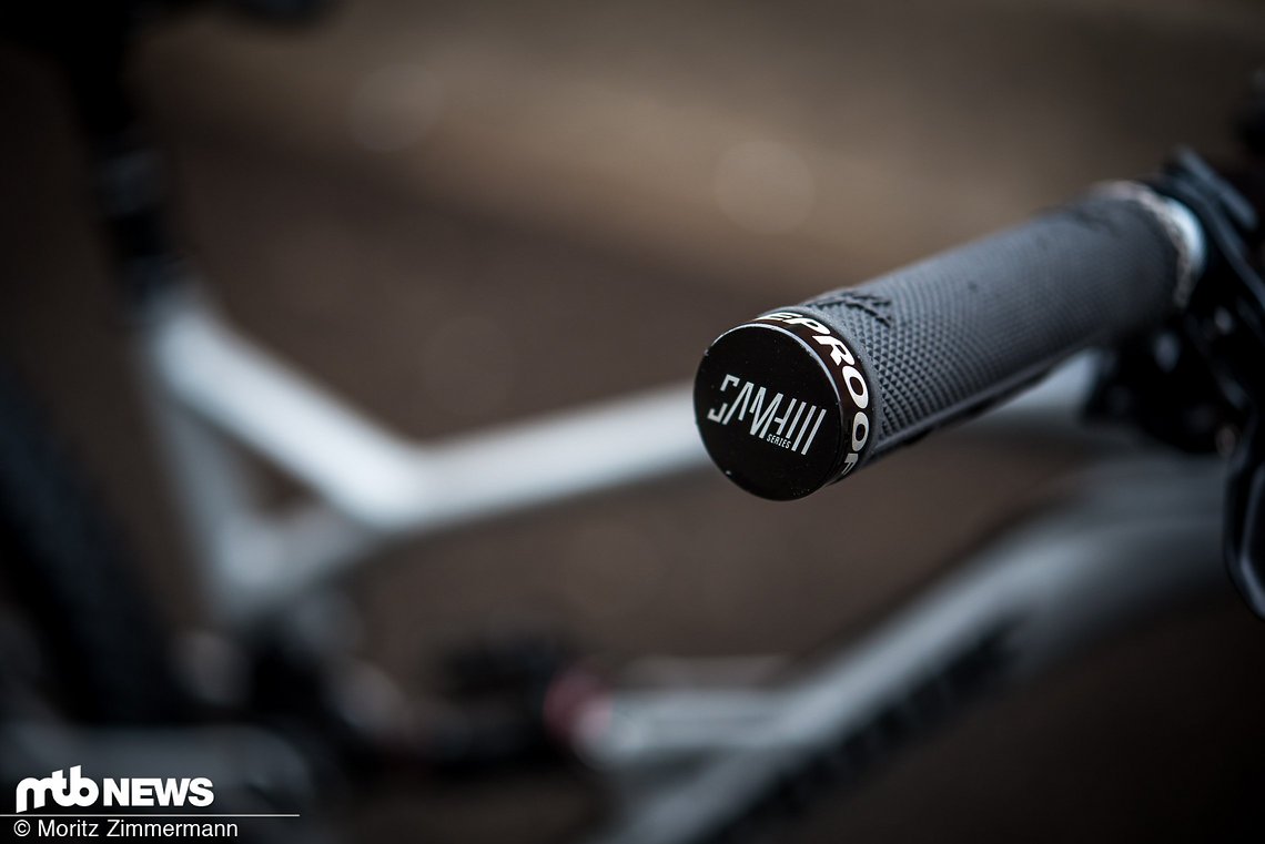 Bei Griffen, Laufrädern, Sattel, Lenker und Vorbau setzt Nukeproof auf hauseigene Produkte.