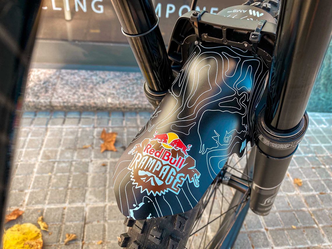 AMS Mud Guard Guard  RED BULL WHITE - product - xweb