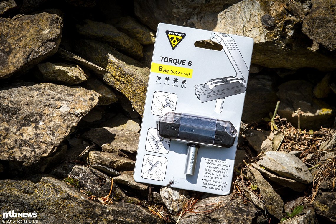 Der Topeak Torque 6 ist ein kompakter Drehmomentschlüssel mit vier Bits