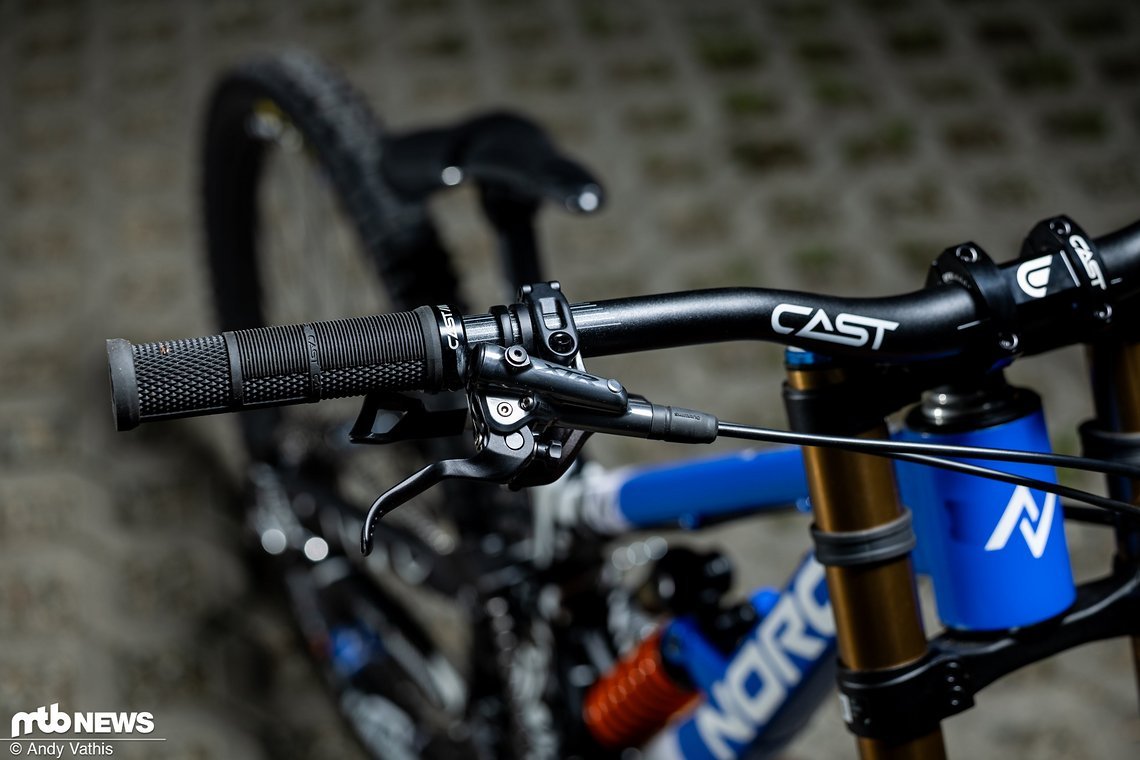 Gracey Hemstreet setzt auf Shimano XTR-Bremshebel und -sättel.