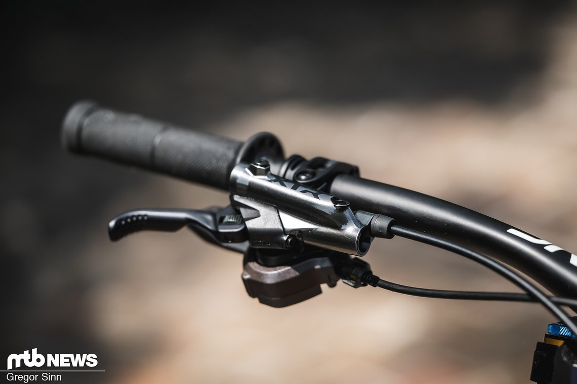 Der neue Shimano XTR-Geber verfügt über einen größeren Ausgleichsbehälter und ein neues Einstellrädchen.