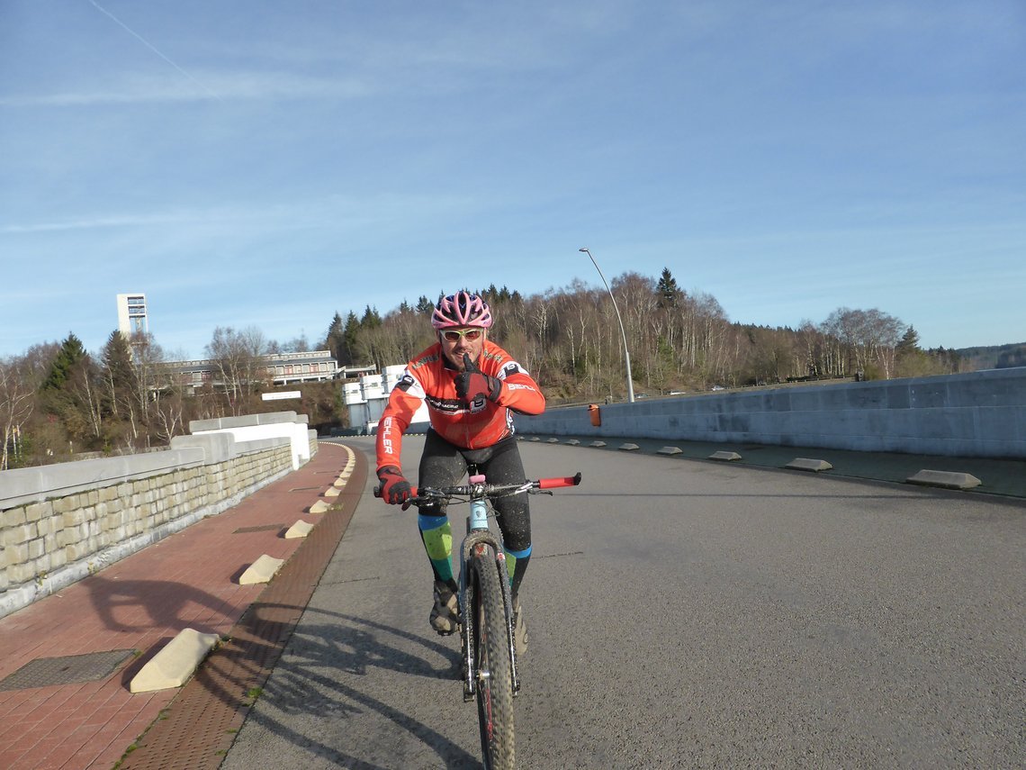 Ein Racehardtail mit Spaßpotential und einem "Vorwärts" auf dem Stollen