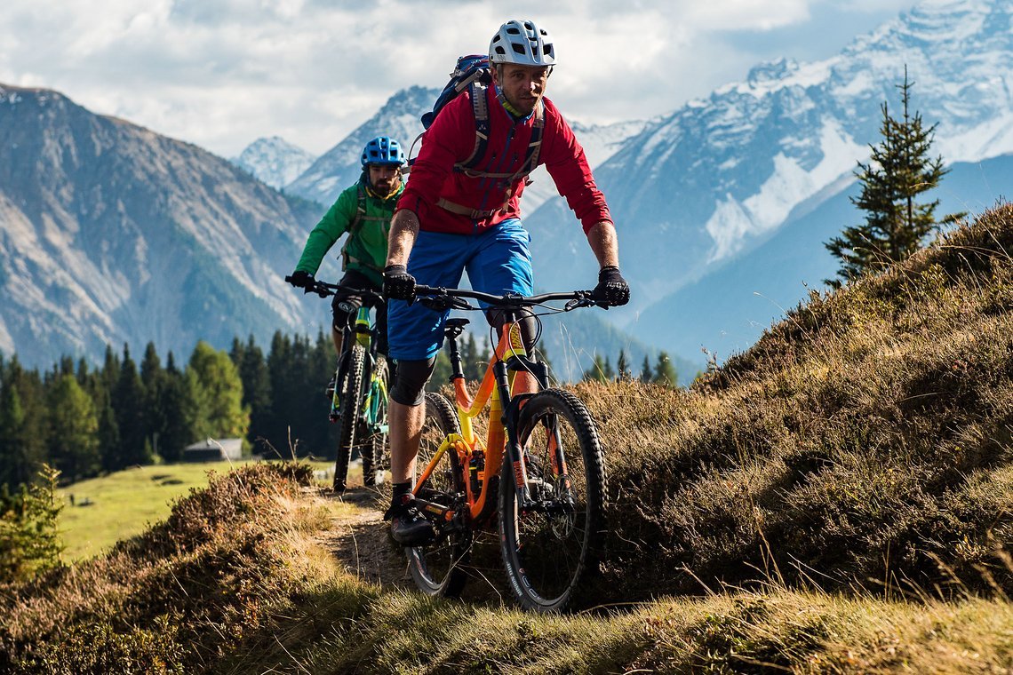 Schmal und sparsam: Ohne viele Höhenmeter zu verlieren, ziehen sich die Trails das ganze Tal entlang.