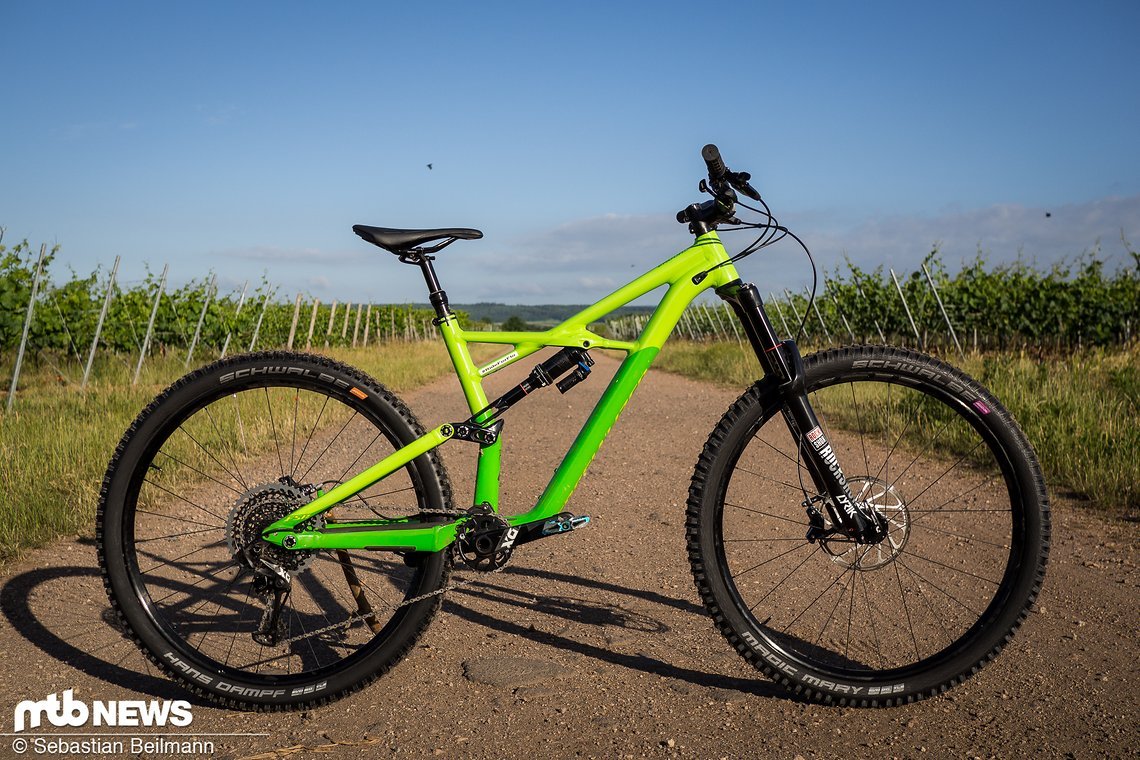 Das Specialized Enduro mit 29" Laufrädern