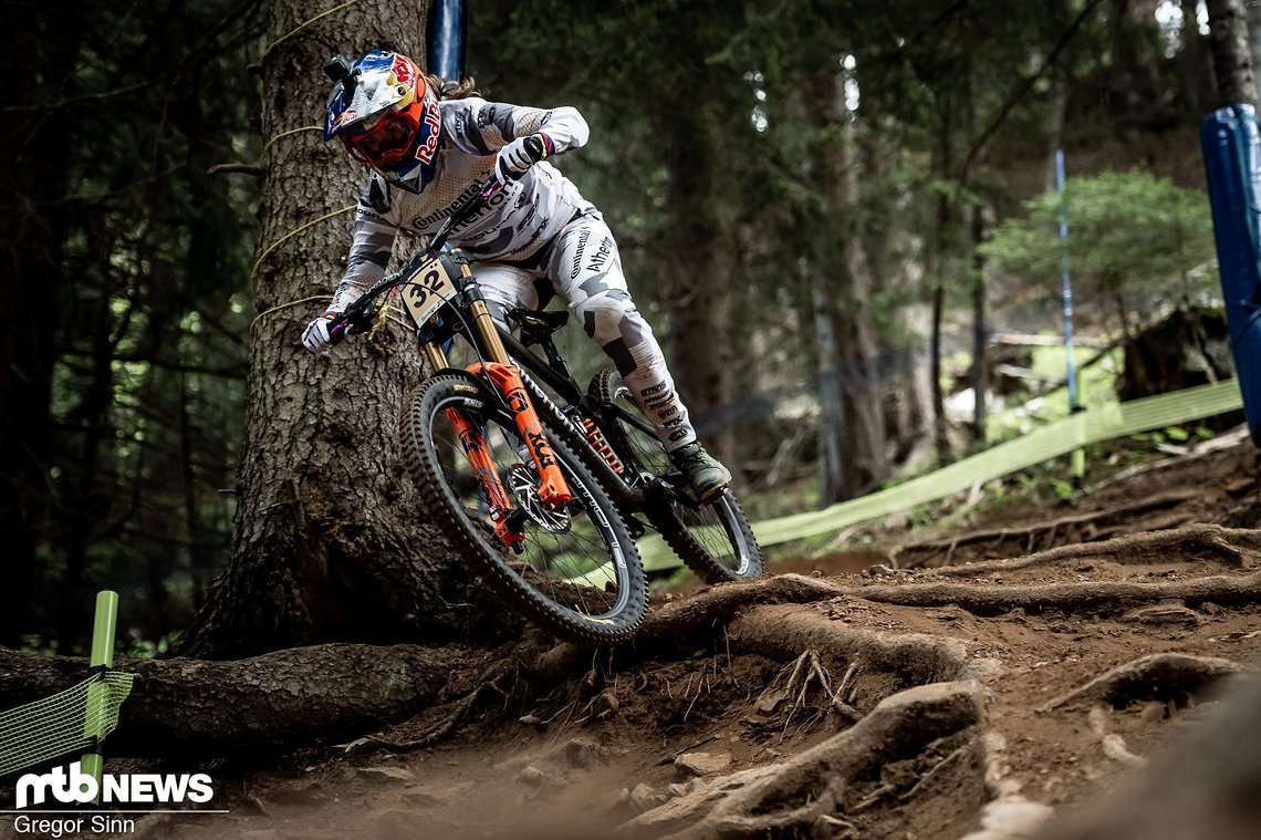 Rachel Atherton ist ein absolutes Phänomen: Schon in der Quali und im Halbfinale war sie sehr stark unterwegs