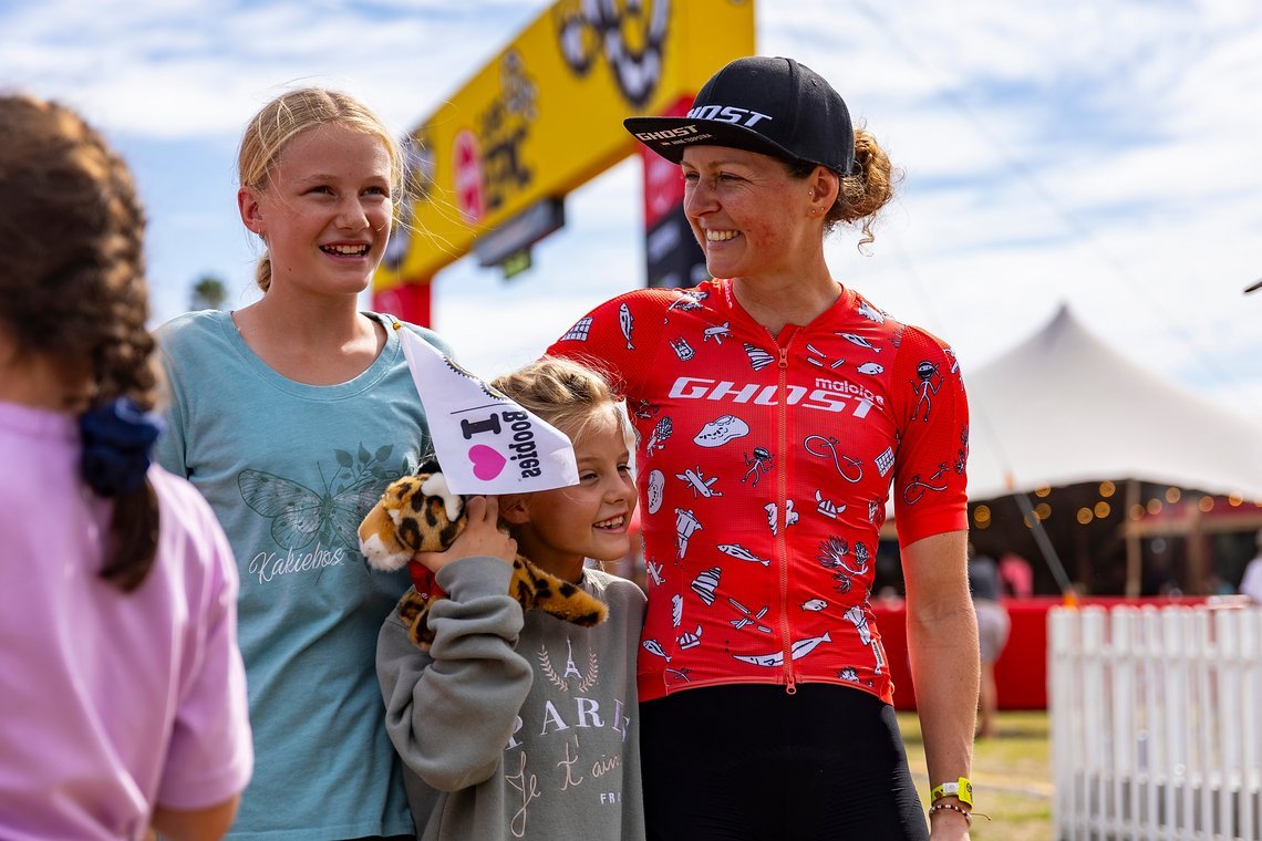 during Stage 5 of the 2024 Absa Cape Epic Mountain Bike stage race from CPUT, Wellington to CPUT, Wellington, South Africa on 22 March 2024. Photo by Max Sullivan/Cape Epic
PLEASE ENSURE THE APPROPRIATE CREDIT IS GIVEN TO THE PHOTOGRAPHER AND ABSA CA